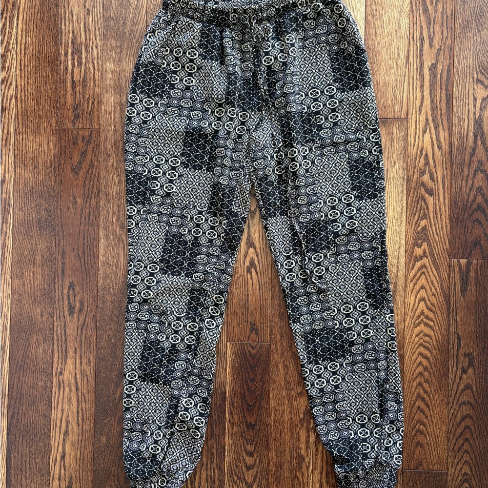 Elastic waist trouser in medium
